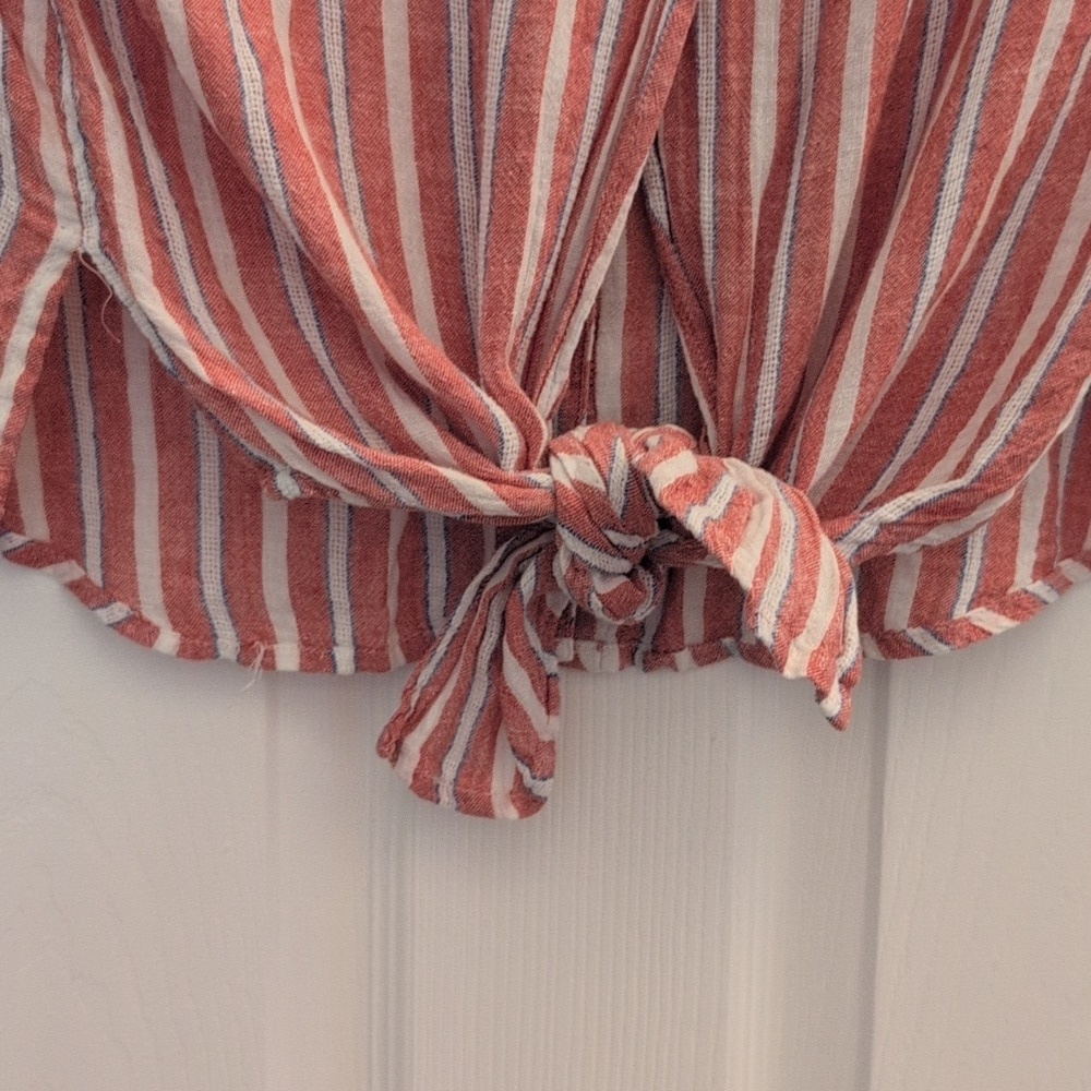 Lucky Brand XS Red and White Striped Button Down Shirt with Tie Back - Picture 8 of 10